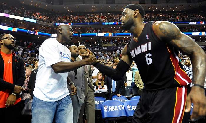 jordan-lebron-alamy.jpg