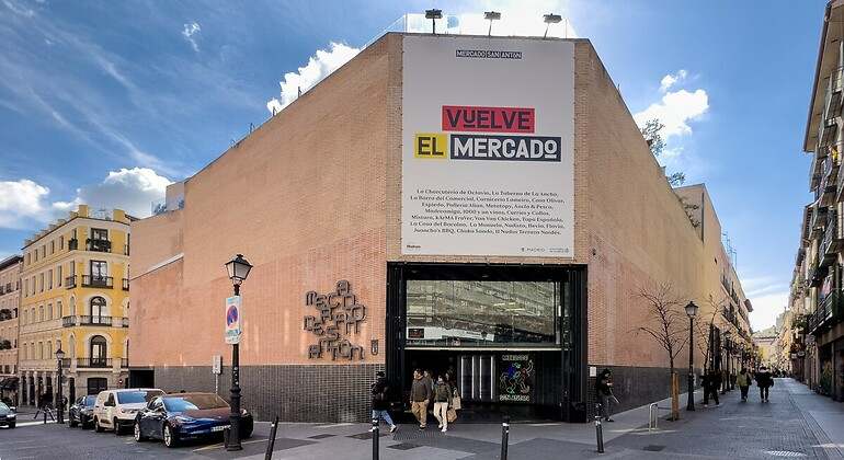 Fachada del Mercado de San Antón, Madrid