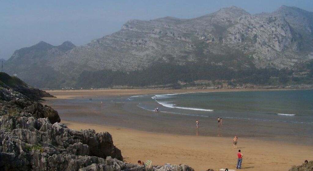 Playa de Oriñón (Castro-Urdiales)
