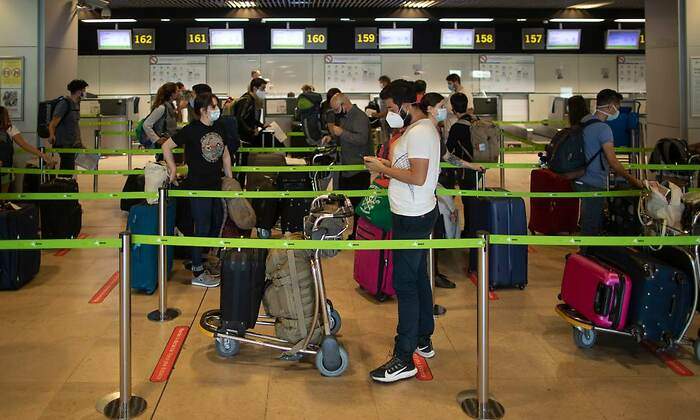 mascarilla-aviones-aeropuerto-europapress.jpg