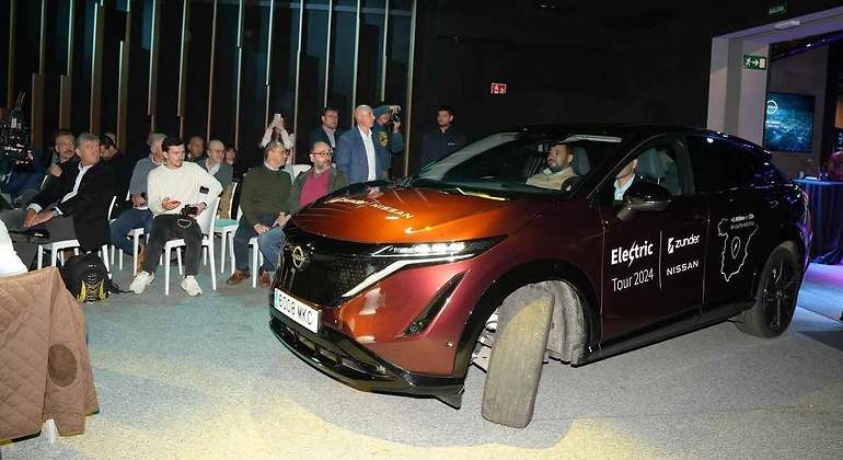 Recientemente, Nissan efectuó una vuelta por España de 3300 km en 80 horas