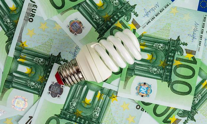 bombilla-luz-euros-2-dreamstime.jpg