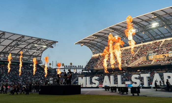 mls-alamy.jpg