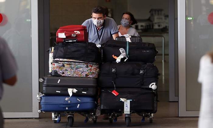 1200-x-655-Traslado-de-maletas-en-un-aeropuerto-Alex-Zea.jpg