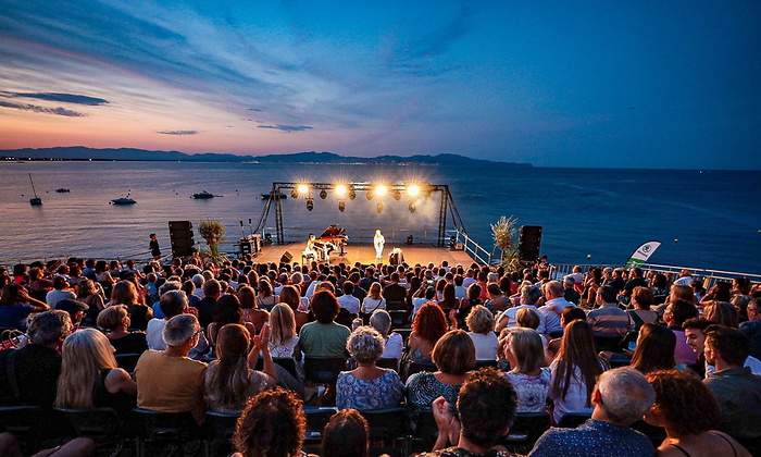 festival-portalblau-ep.jpg