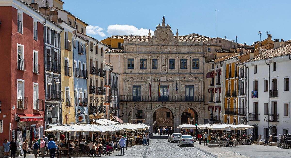 Templos y plazas con vida
