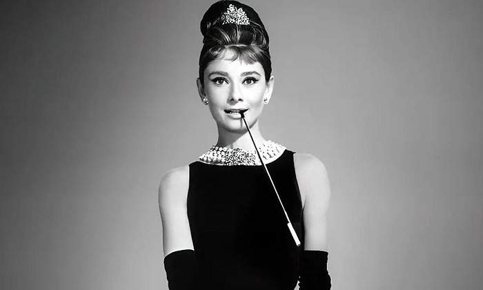 Tiffany-s-1-soaudreyhepburn.jpg