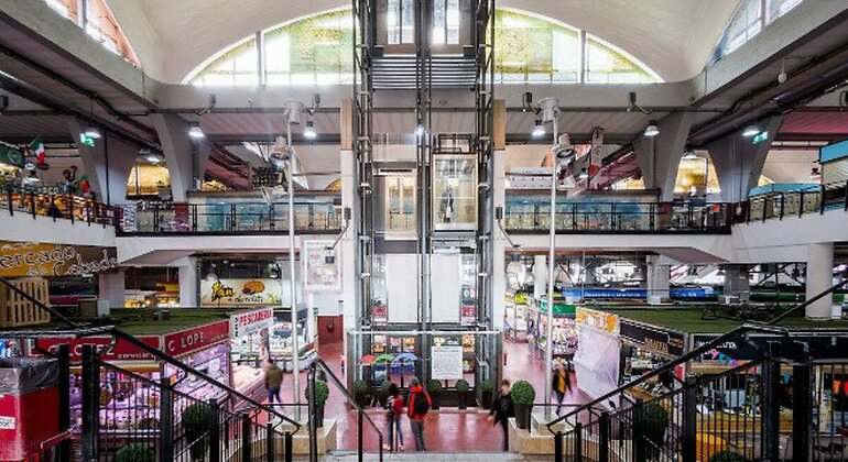 Interior del Mercado de La Cebada, Madrid