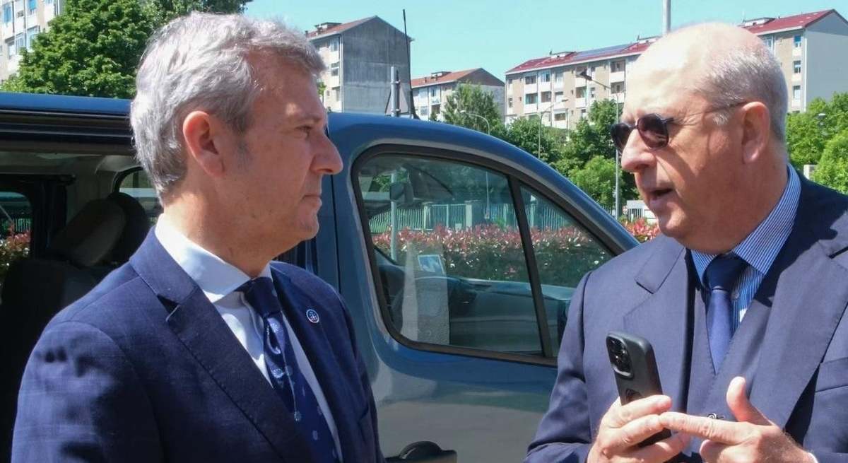 Rueda afianza su alianza con Stellantis en su visita a Turín para garantizar el futuro industrial gallego