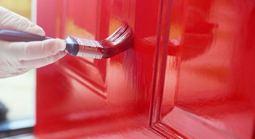 Pintar puertas de madera