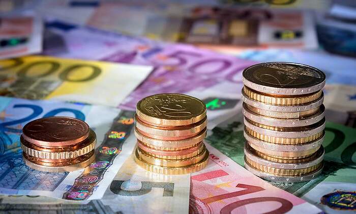 1200x655_Monedas-y-billetes-de-euro.jpg