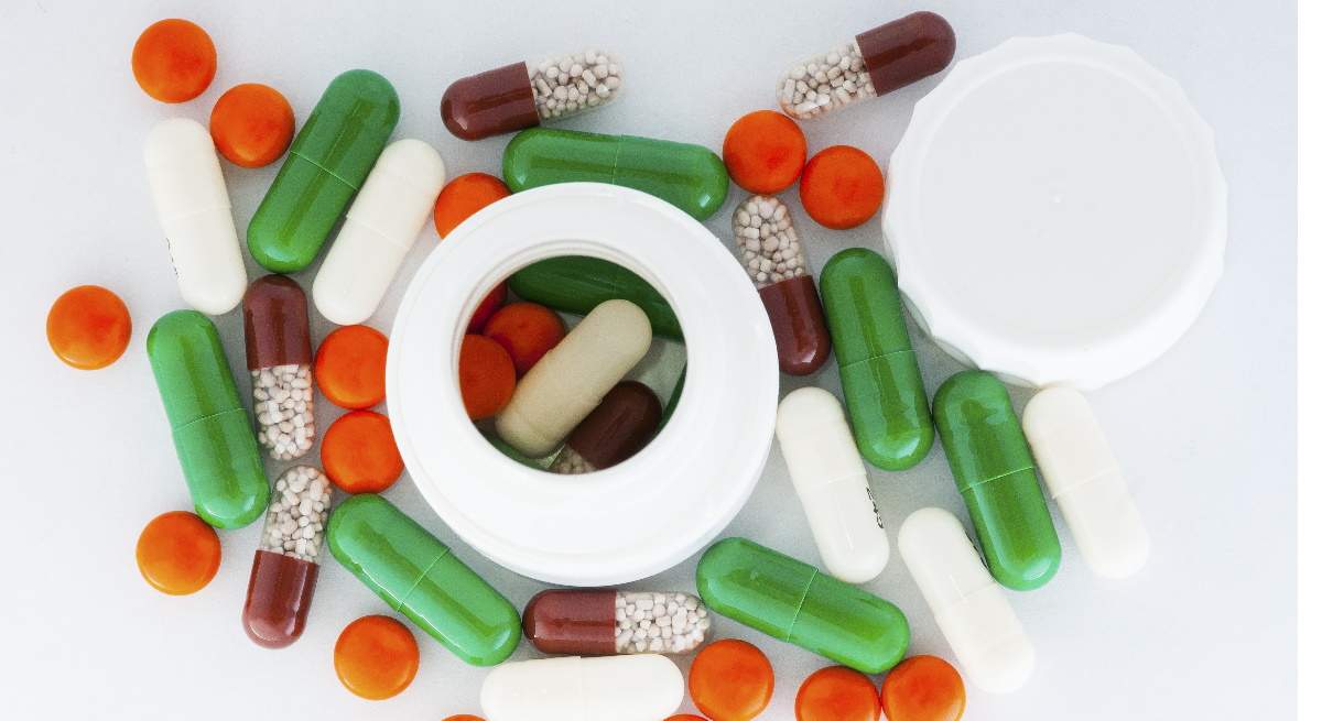 Sanidad baraja pedir ayuda a las compañías para decidir el precio del medicamento