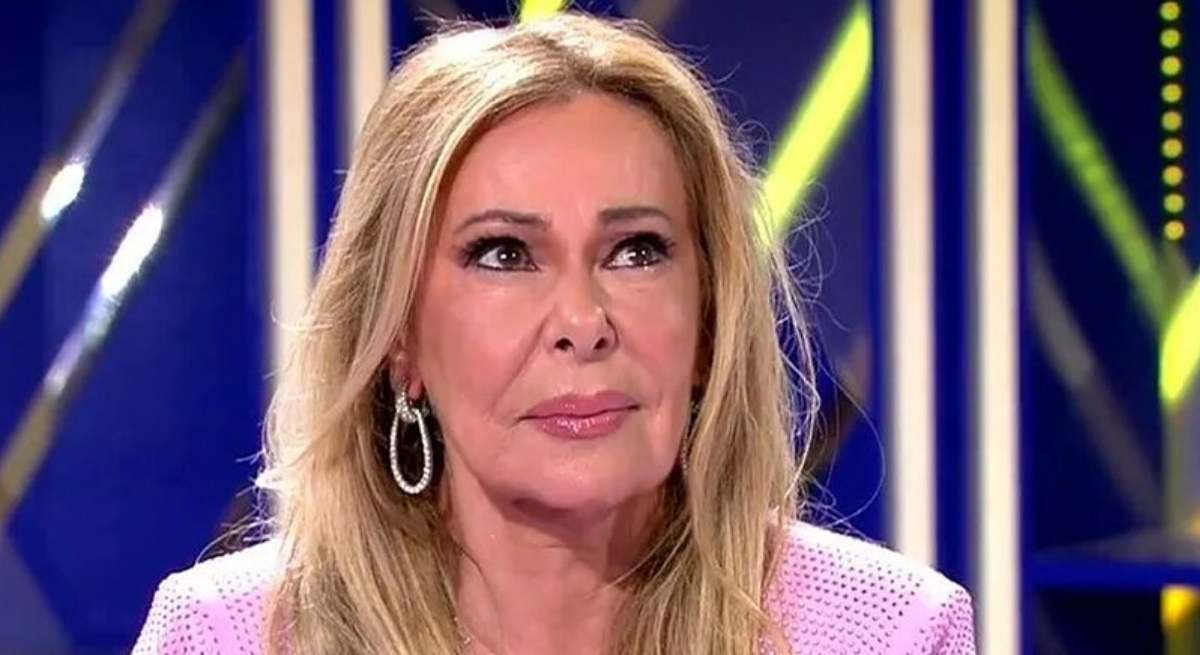 Ana Obregón, rota en "otro día 13" sin Aless: "Abrazo a Anita y siento que  te abrazo a ti"