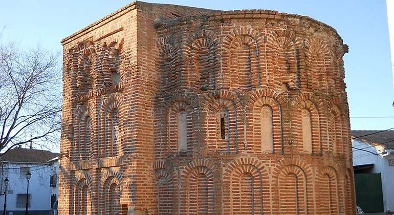 La ermita del pueblo de Talamanca hecha con un estilo románico mudéjar