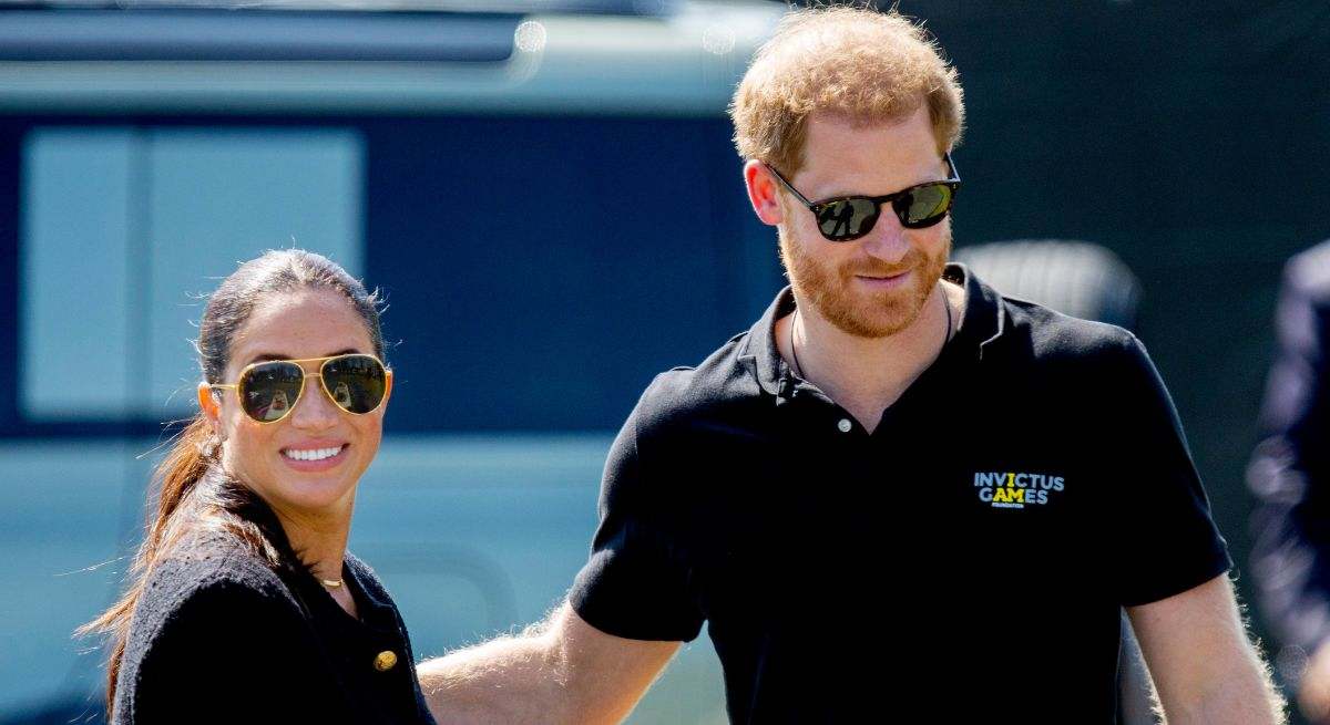Meghan Markle sorprende con un vídeo del príncipe Harry surfeando y lanza un dardo inesperado: "Interrumpimos su programación..."