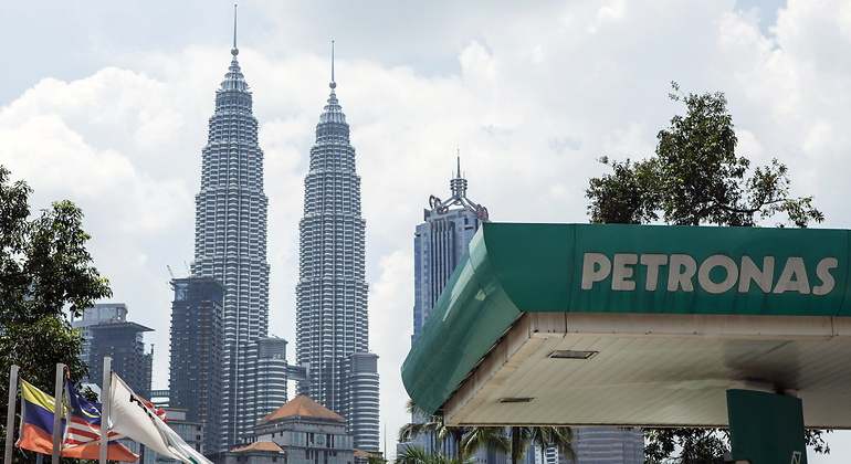Estación de Petronas, la empresa estatal de Malasia (Bloomberg)