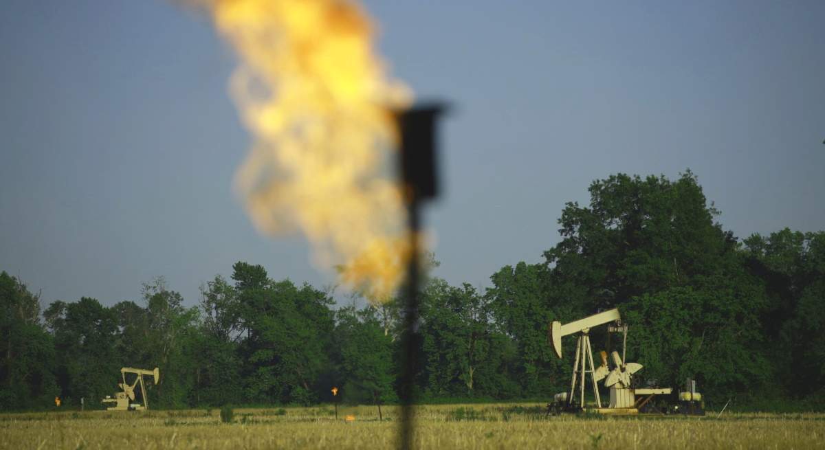 petroleo-fuego-gas.jpg