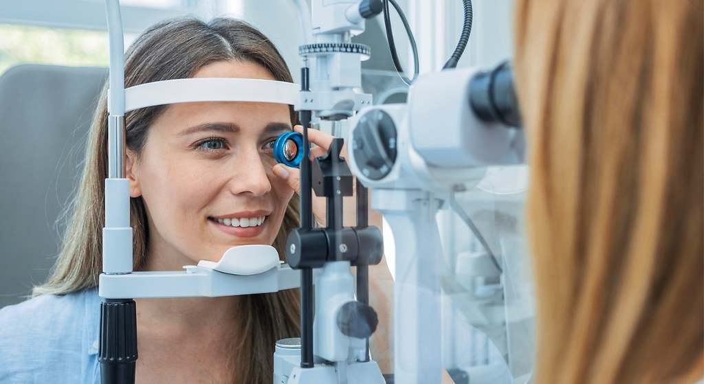 La oftalmóloga Amparo Carrero: "La mayoría de casos de glaucoma se pueden detectar con sencillas pruebas que se realizan en unos 15 minutos"