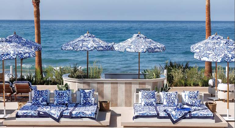 Los Monteros