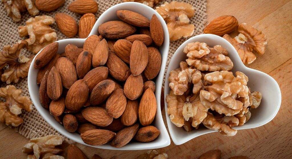 Almendras y nueces
