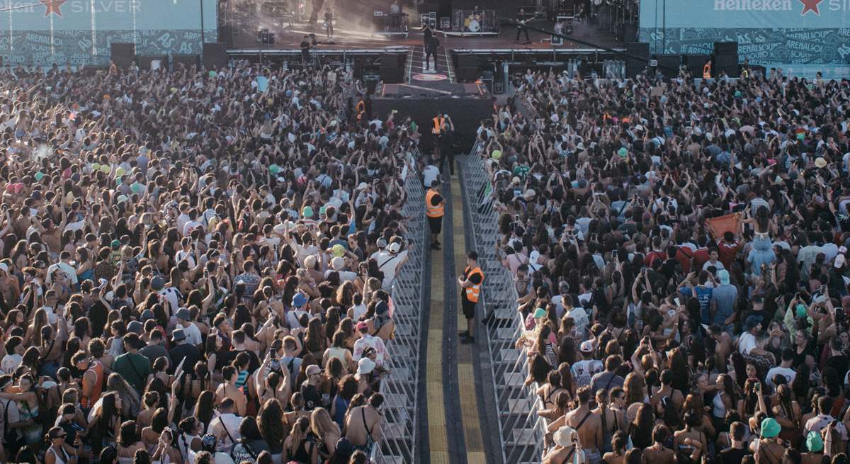 Technology to reduce the carbon footprint of macro-concerts and events