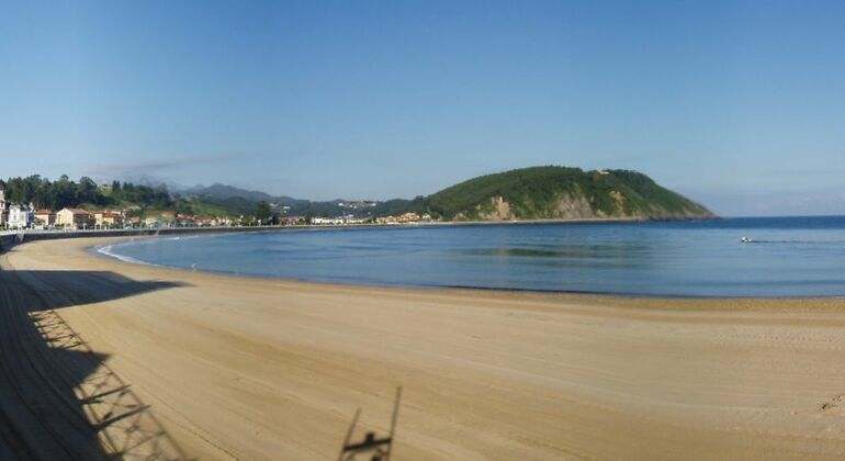 Playa de Asturias próxima al paseo marítimo