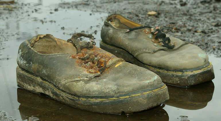 Botas antiguas de Dr Martens, muy desgastadas