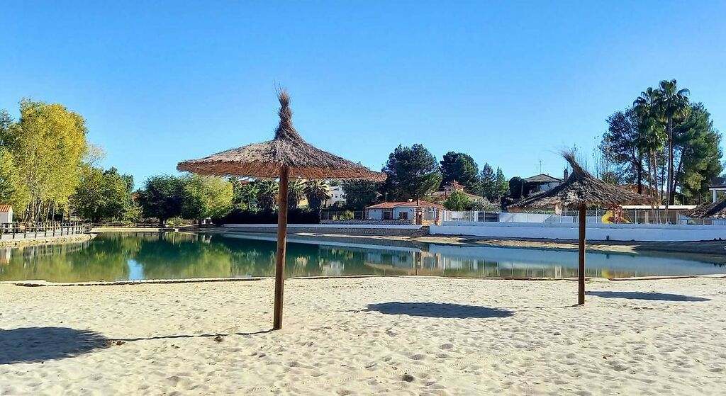 Lago de Playamonte (Navarrés)