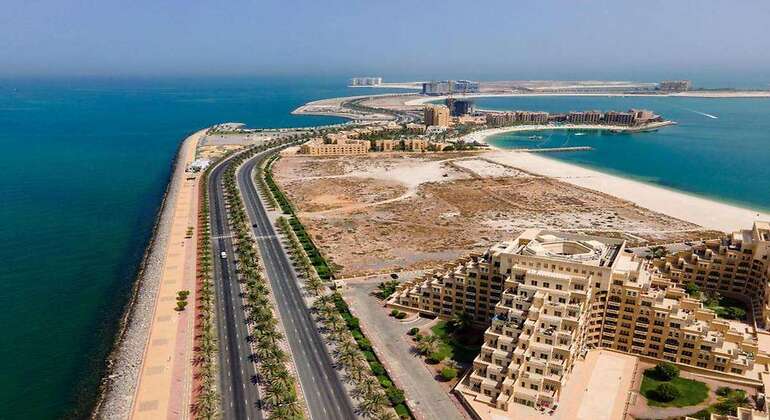 Islas de Al Marjan en construcción en Emiratos Árabes Unidos