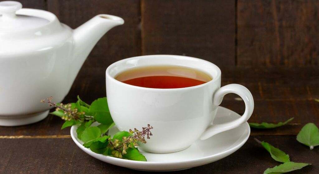 Té de albahaca con romero