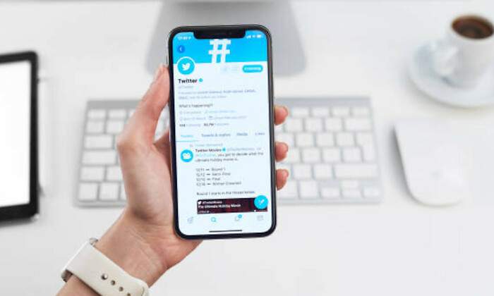 twitter-iphone.jpg