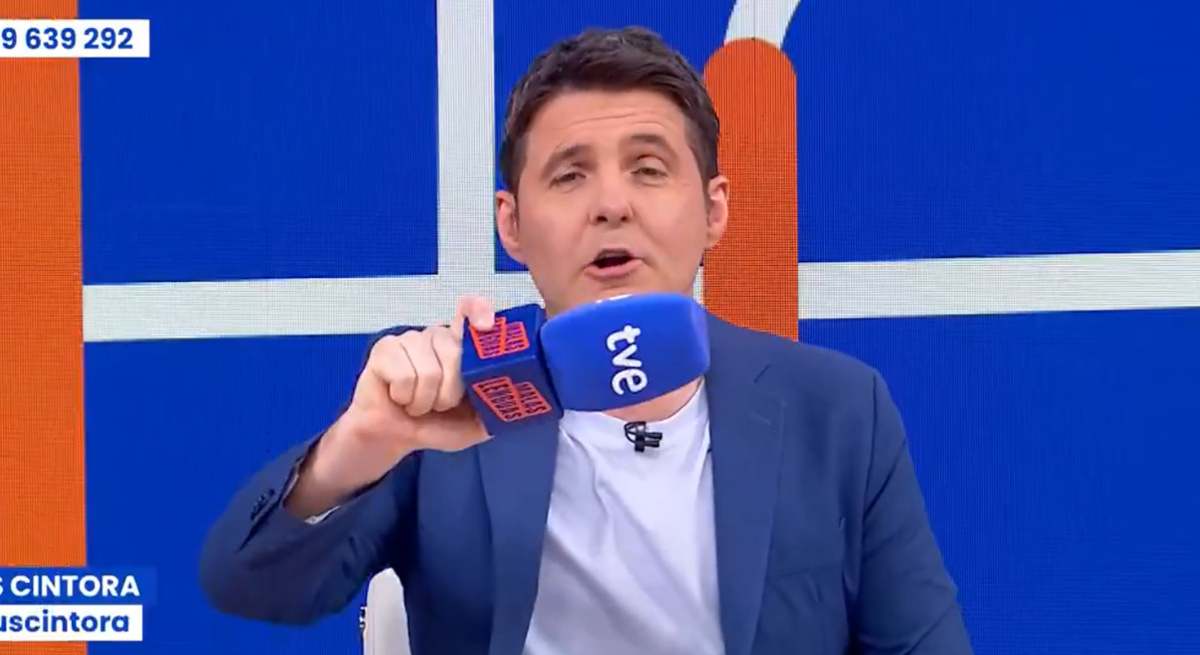 Jesús Cintora estalla y sale en defensa de su reportera en Torre Pacheco:  "No quieren que este programa exista"
