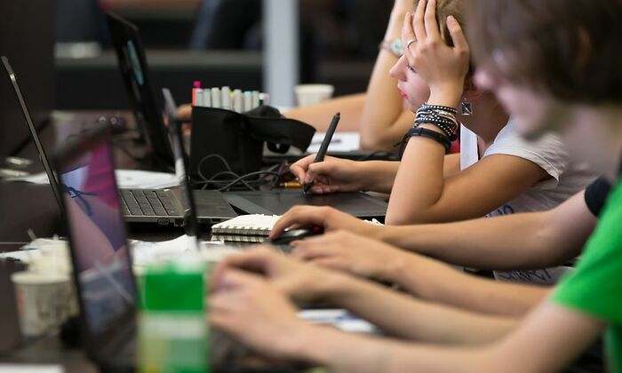 teletrabajo-microsoft-dreamstime.jpg