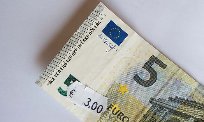 inflacion-europa-subida-precios-billete-euro-5-3-euros-istock-1200x655.jpg
