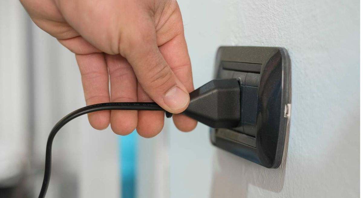 Este es el electrodoméstico que más luz gasta en casa incluso estando apagado