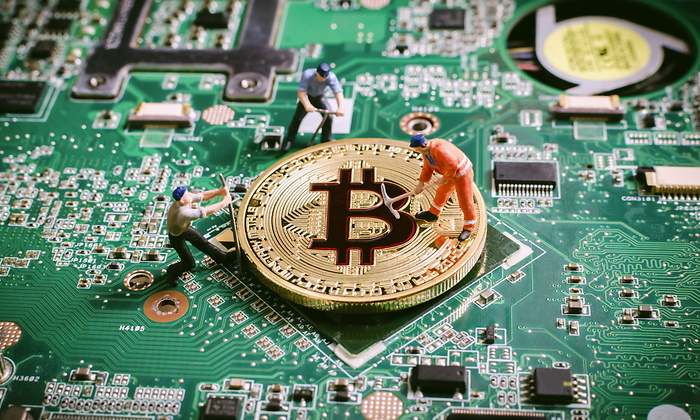 bitcoin-mineria-dreamstime-1200x655.jpg