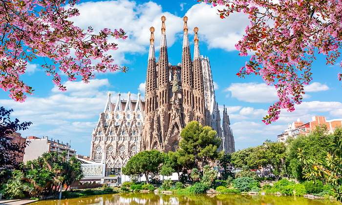 barcelona-sagrada-familia.jpg
