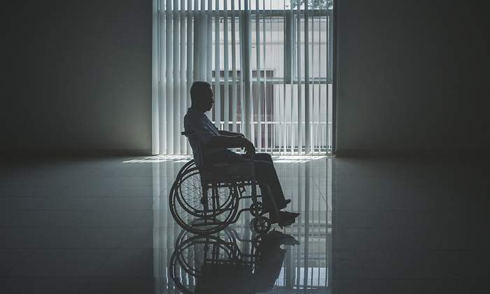 pensionista-silla-ruedas-recurso-dreamstime.jpg