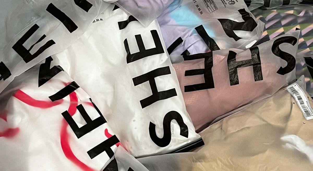 Shein llega a Zaragoza con una tienda stock con prendas a 3 euros