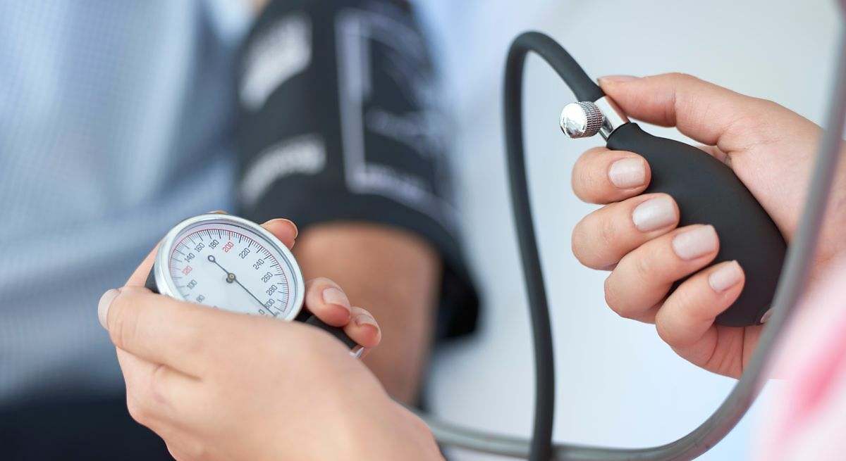 Disminuye el riesgo de tener presión arterial alta