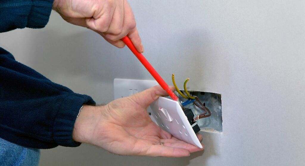Renovar los enchufes y los interruptores