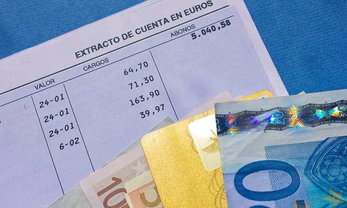 extracto-dinero-cuenta-bancaria-dreamstime.jpg