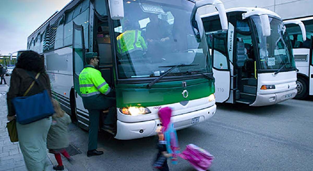 El Gobierno valenciano rescinde un contrato de transporte escolar a Monbus tras varias incidencias