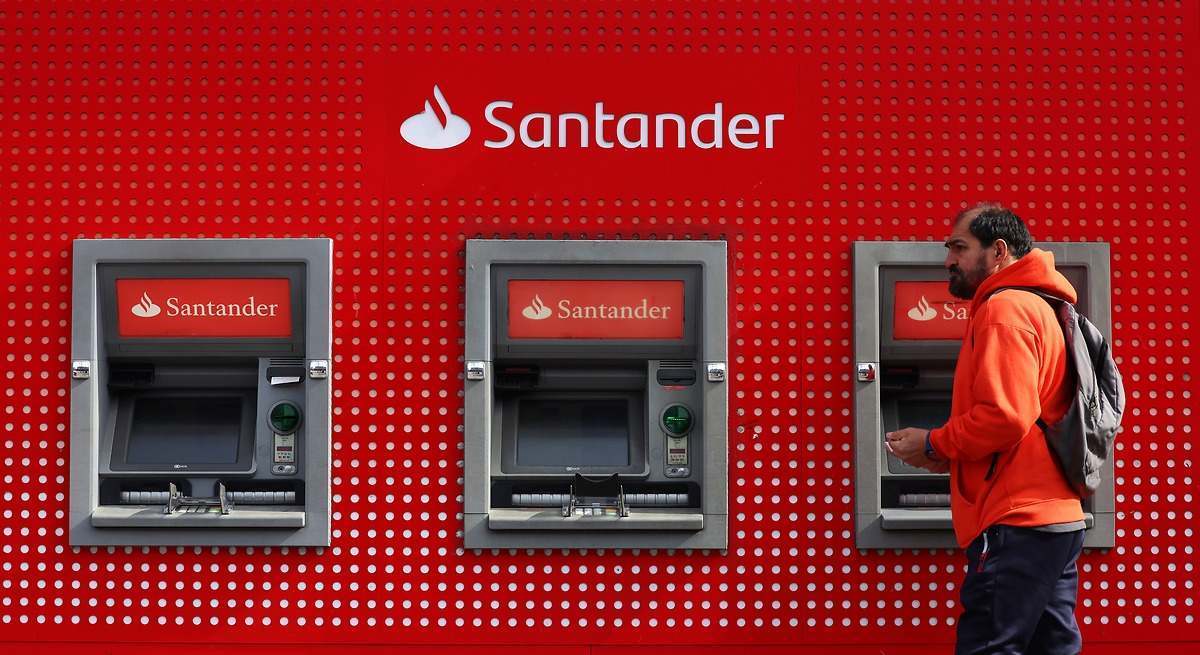 Santander mejora sus expectativas sobre el margen de interés en España para este año