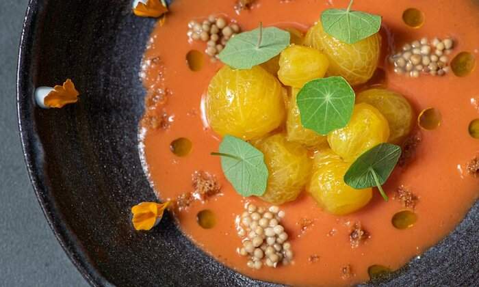Mud-Wine-Bar_Tomate-del-dia-y-tomate-fermentado.jpg