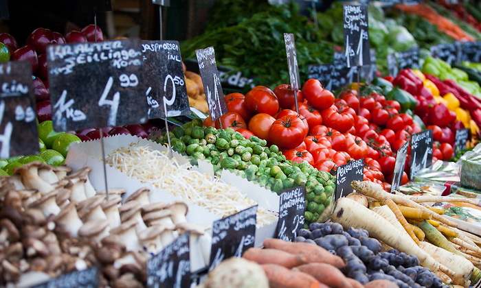 precios-alimentos-verdruras-frutas-setas-naschmarkt-viena-istock-1200x655.jpg