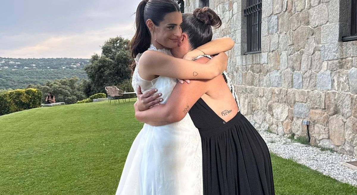 Anabel Pantoja se pone melancólica y tira de carrete nupcial para dedicarle  unas palabras a Susana Molina: "Bendito momento"
