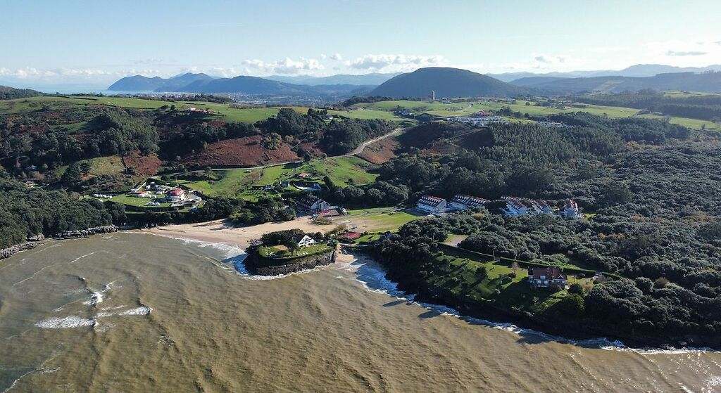 Playa de la Arena (Arnuero)