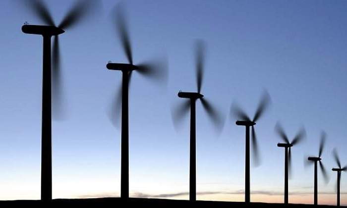 eolica-energia-cielo-700.jpg