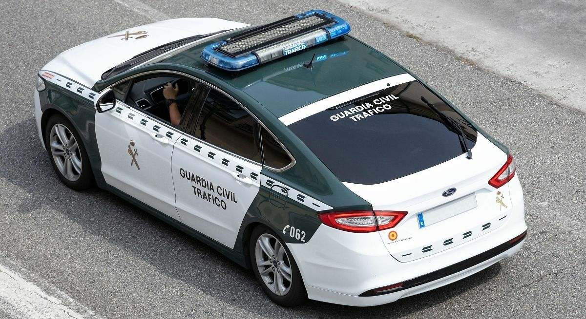 La DGT y Guardia Civil, en alerta por el 'método gallego': así funciona el truco con el que muchos conductores evitan los radares y las multas